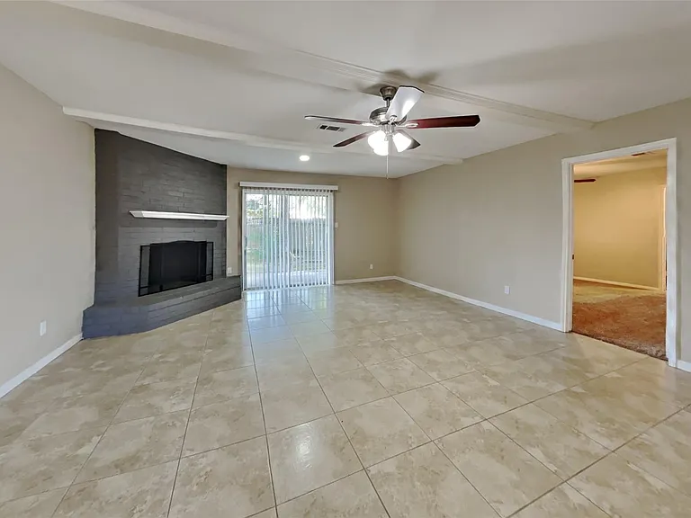 3202 Vandyke Dr — Photo 4