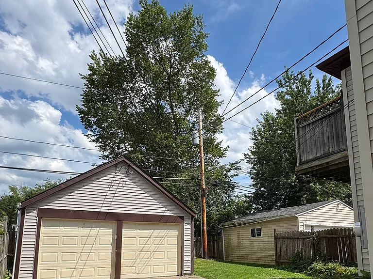 184 Hamilton Dr — Photo 4