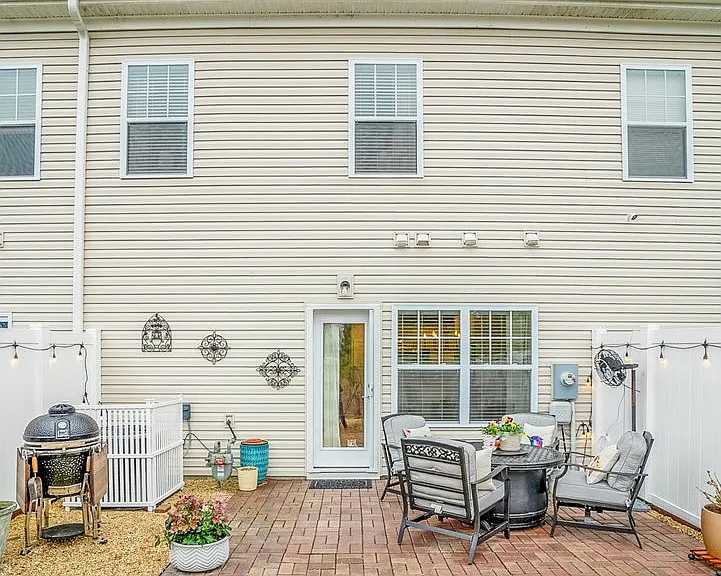 4772 Kilby Dr — Photo 42