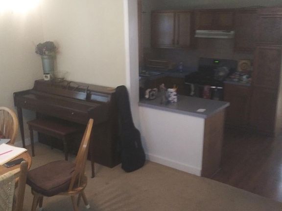 4th image of 2810 Hickory St