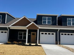 7304 Whispering Pines Ln, Powell, TN 37849