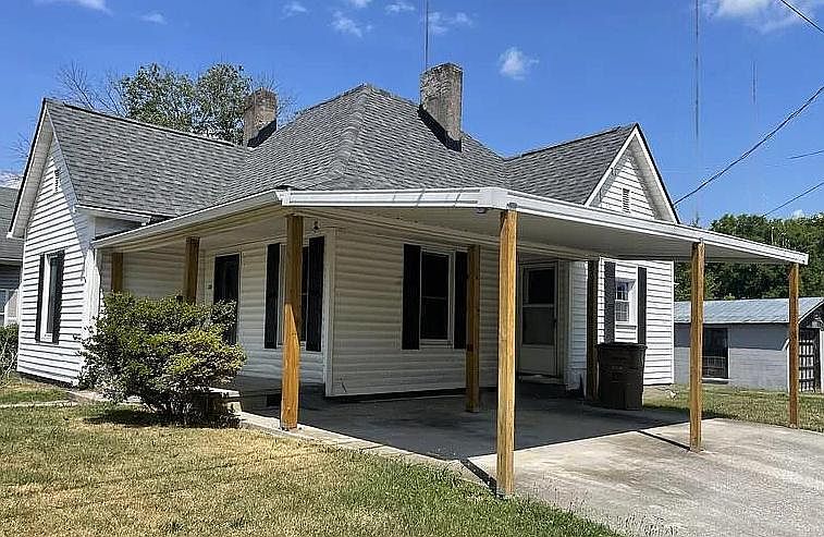 1st image of 735 Maynard Ave