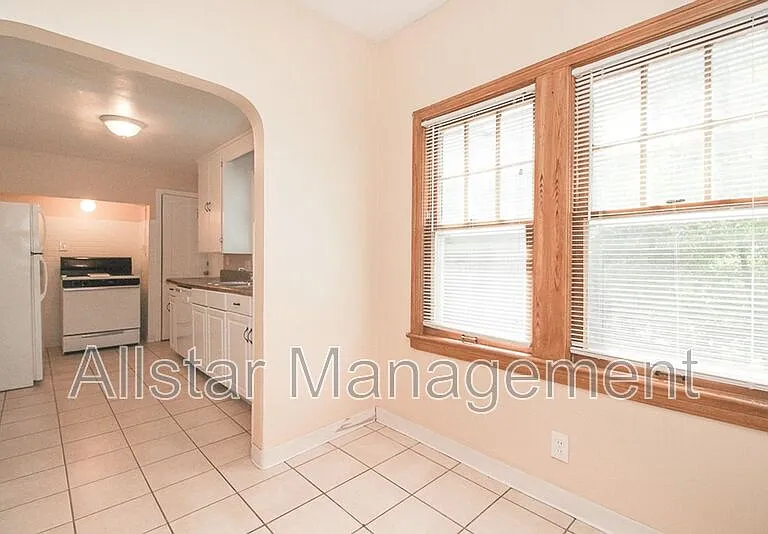 2100 Cottage Grove Dr — Photo 42