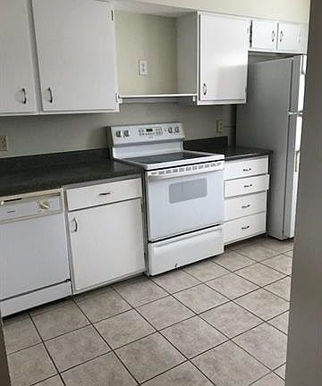 5th image of 2301 Edenborn Ave