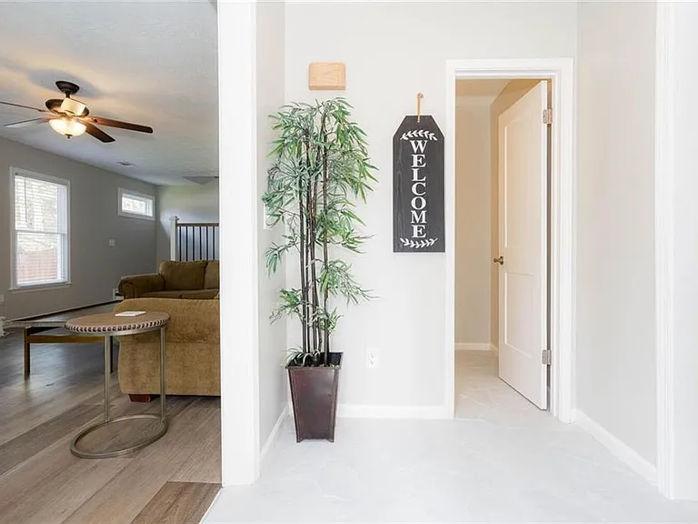 302 Independence Way — Photo 10