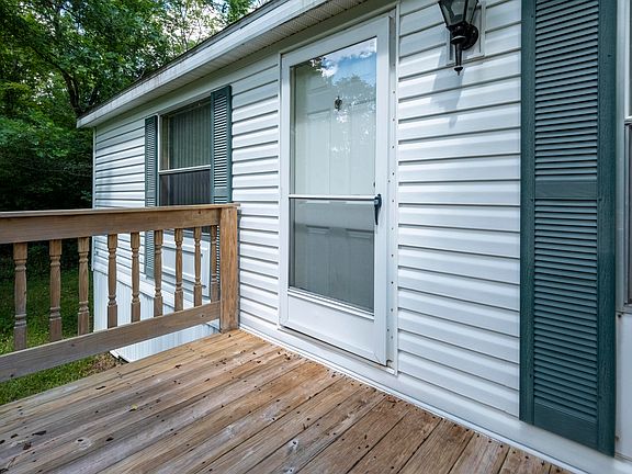 5th image of 355 Masters Ln