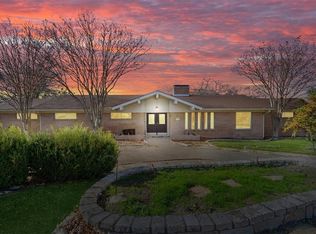 1016 Hummingbird Ln, Woodway, TX 76712