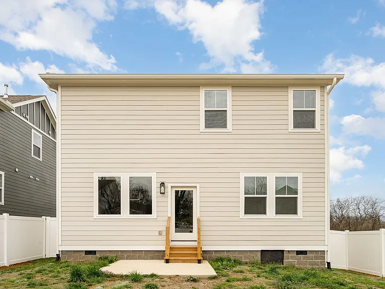 728 Caraway Ln — Photo 15