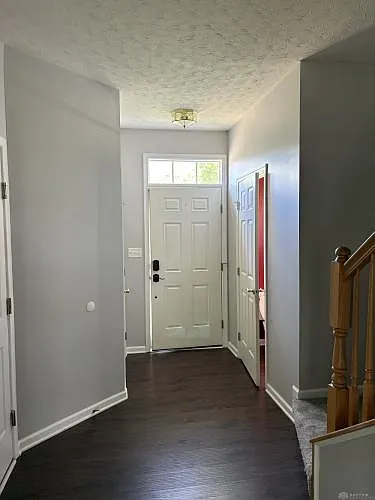 3 bed, 3.5 bath, 2082 sqft, $2,500 — Photo 4