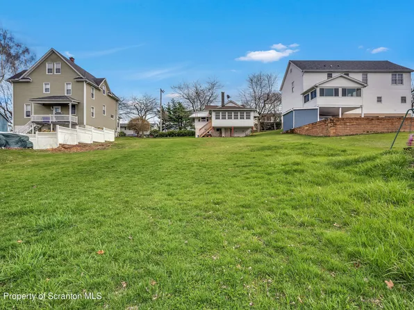 2642 Birney Ave, Scranton, PA 18505