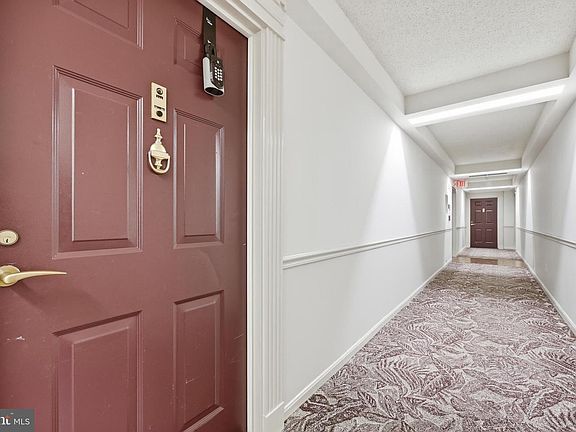 2nd image of 15101 Interlachen Dr #1-224
