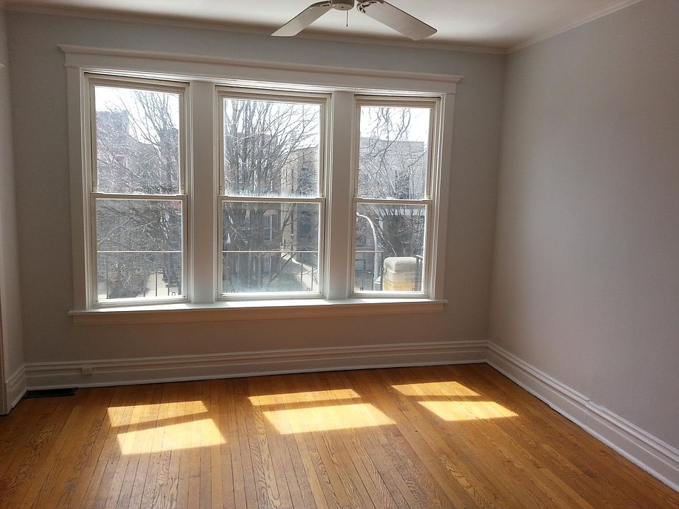 1st image of 1218 W Cornelia Ave #2