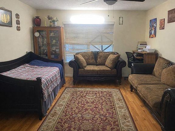 4th image of 1817 Michigan Ave APT D
