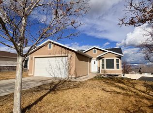 5705 S Stone Flower Way, Salt Lake City, UT 84118