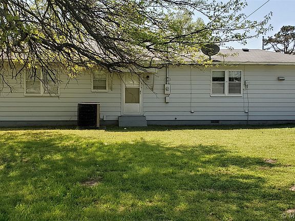 2nd image of 903 Tennessee Ave