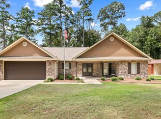 186 Cameron Rd, Hattiesburg, MS 39402