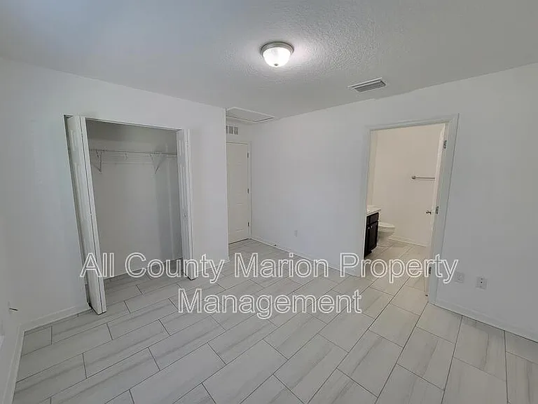 6374 NW 62nd Pl — Photo 5