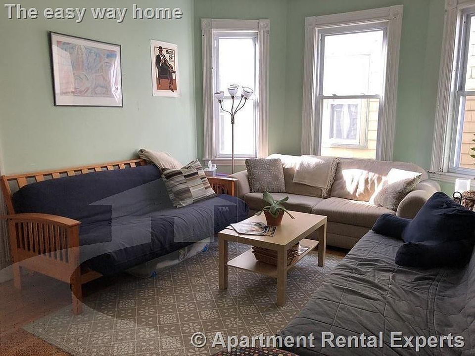 2nd image of 71 Beacon St #1S