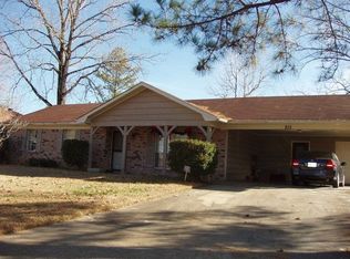 213 Overlook Dr, Vicksburg, MS 39180