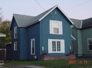 39 S 7th St, Fulton, NY 13069