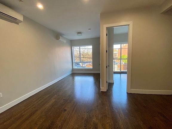4th image of 540 E 142nd St #3B