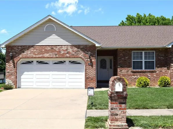 2219 Madero Dr, Shiloh, IL 62221