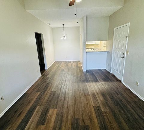 2nd image of 2049 San Marcos Dr SE APT 120