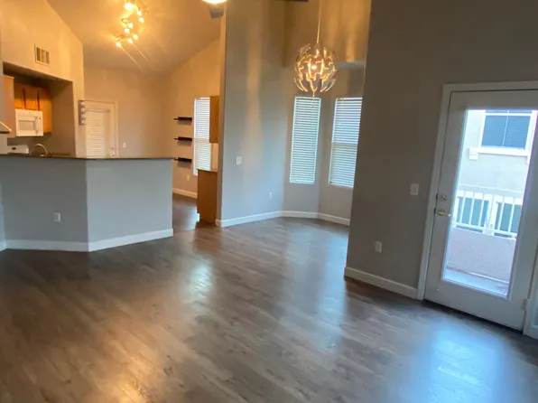 10001 Peace Way, Las Vegas, NV