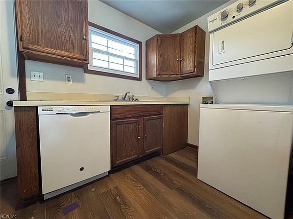 5th image of 205 Gale Ave