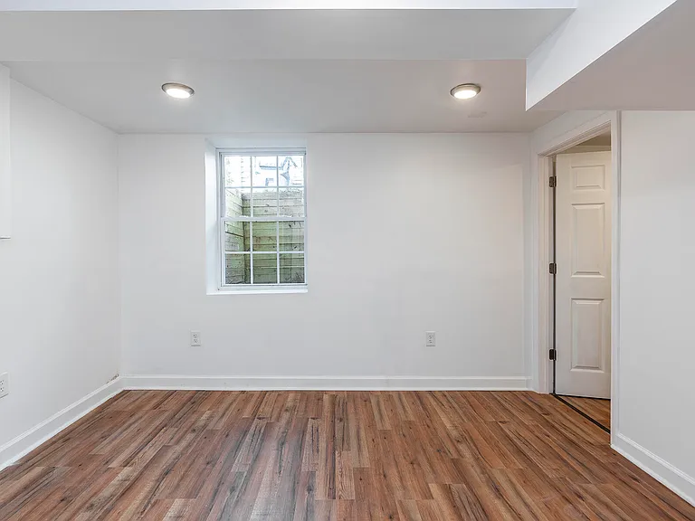 491 Stratford Dr — Photo 20