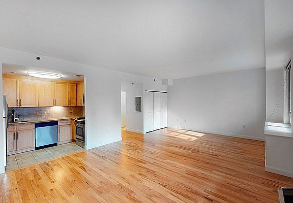 3rd image of 245 E 124th St APT 1A
