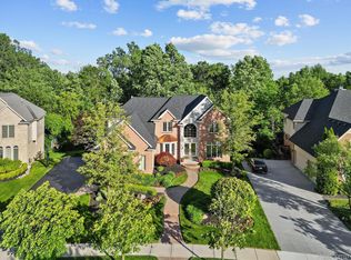 6875 Chase Ct, West Bloomfield, MI 48322