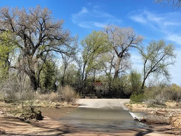 65 Summer Rd, Santa Fe, NM 87506