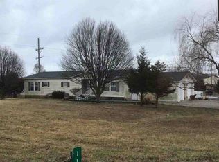 106 Bald Eagle Dr, Linn Valley, KS 66040