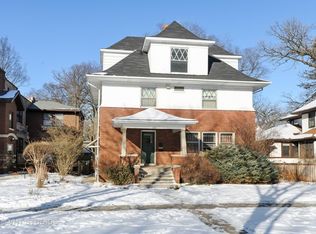 2323 Park Pl, Evanston, IL 60201