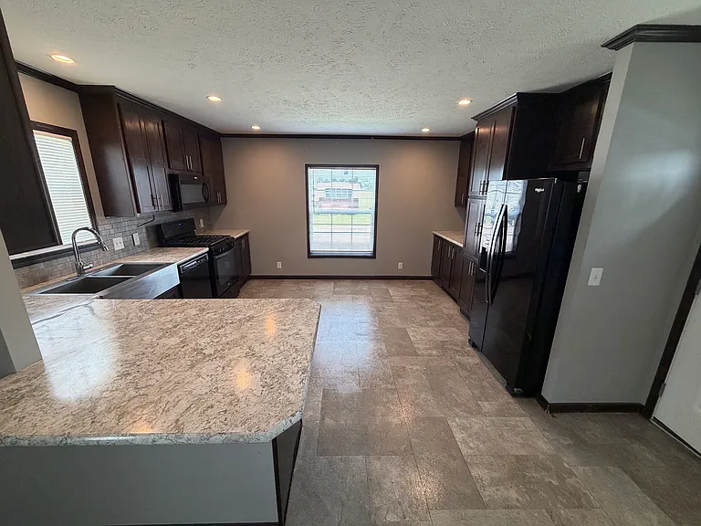 Kimberly Estates — Photo 20
