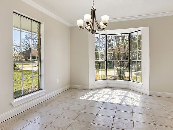 3rd image of 26033 Vincent Dr