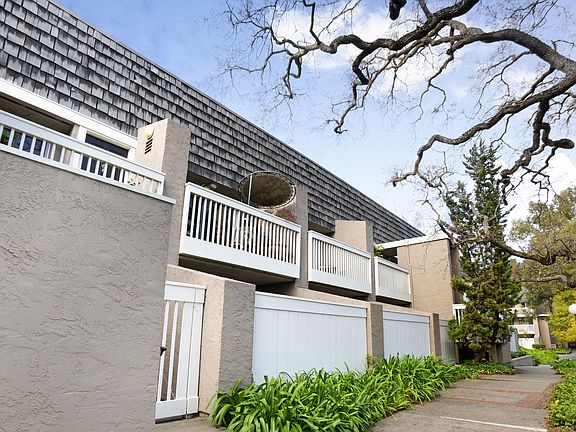 3rd image of 675 Sharon Park Dr APT 130