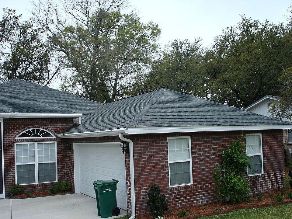 Attached Finished Insulated 2 car garage