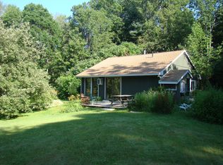 29 Gulf Road, Pelham, MA 01002