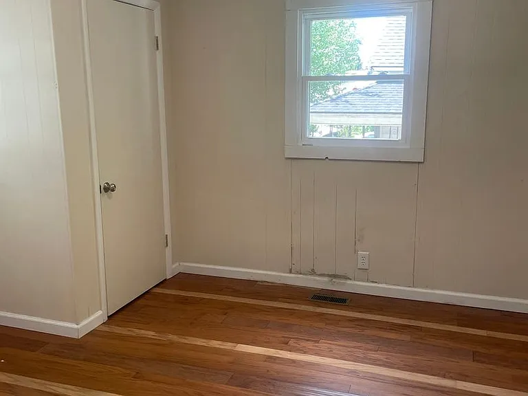 714 Washington Ave #1 — Photo 10