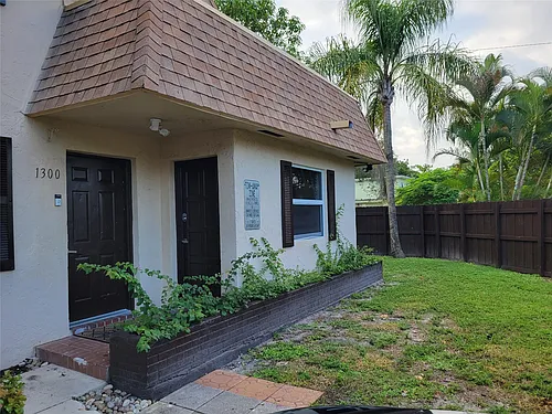 1300 NW 4th Ave #B Photo 1