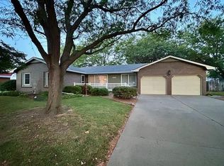 2232 Quincy St, Salina, KS 67401