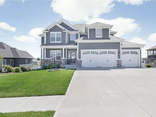 4405 Valley Ridge Dr, Saint Joseph, MO 64505