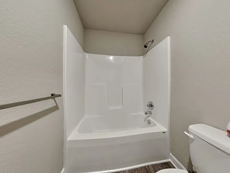 203 Lily St — Photo 24