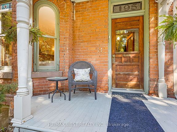 3rd image of 195 Dunn Ave