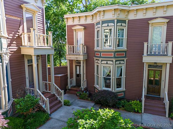 3rd image of 1627 S Lewis Ave #2