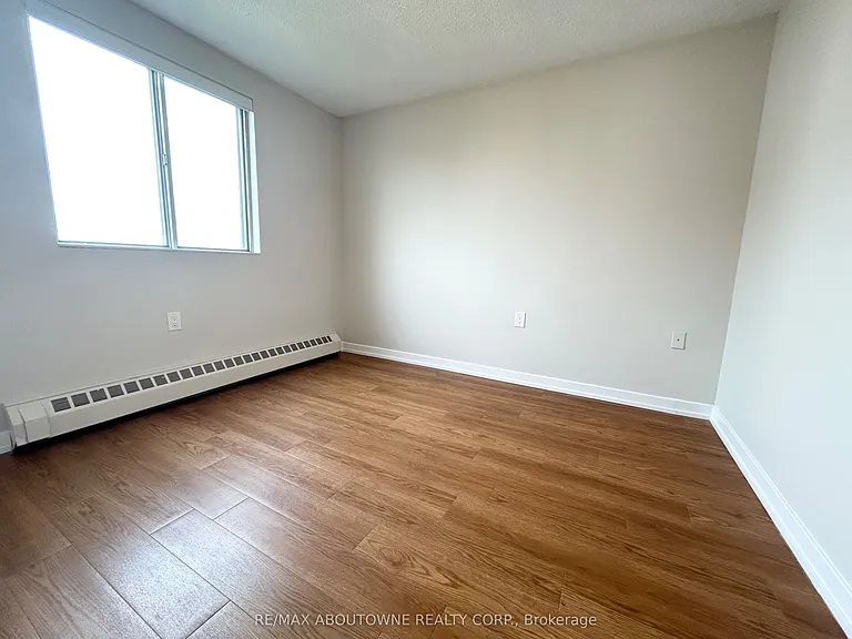 82 Millside Dr #904 — Photo 14