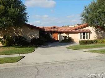 3rd image of 657 E Mariposa Dr
