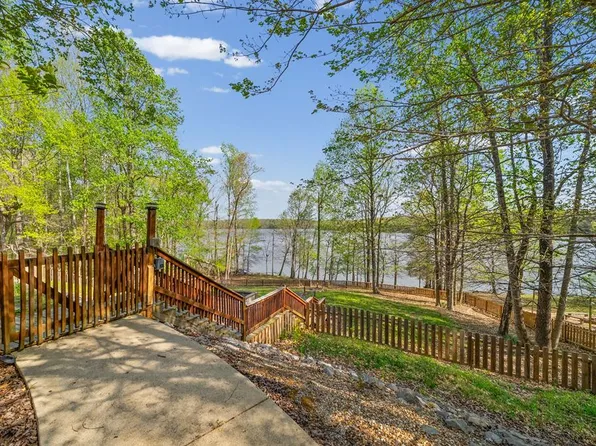 143 Saline Trl, Dover, TN 37058